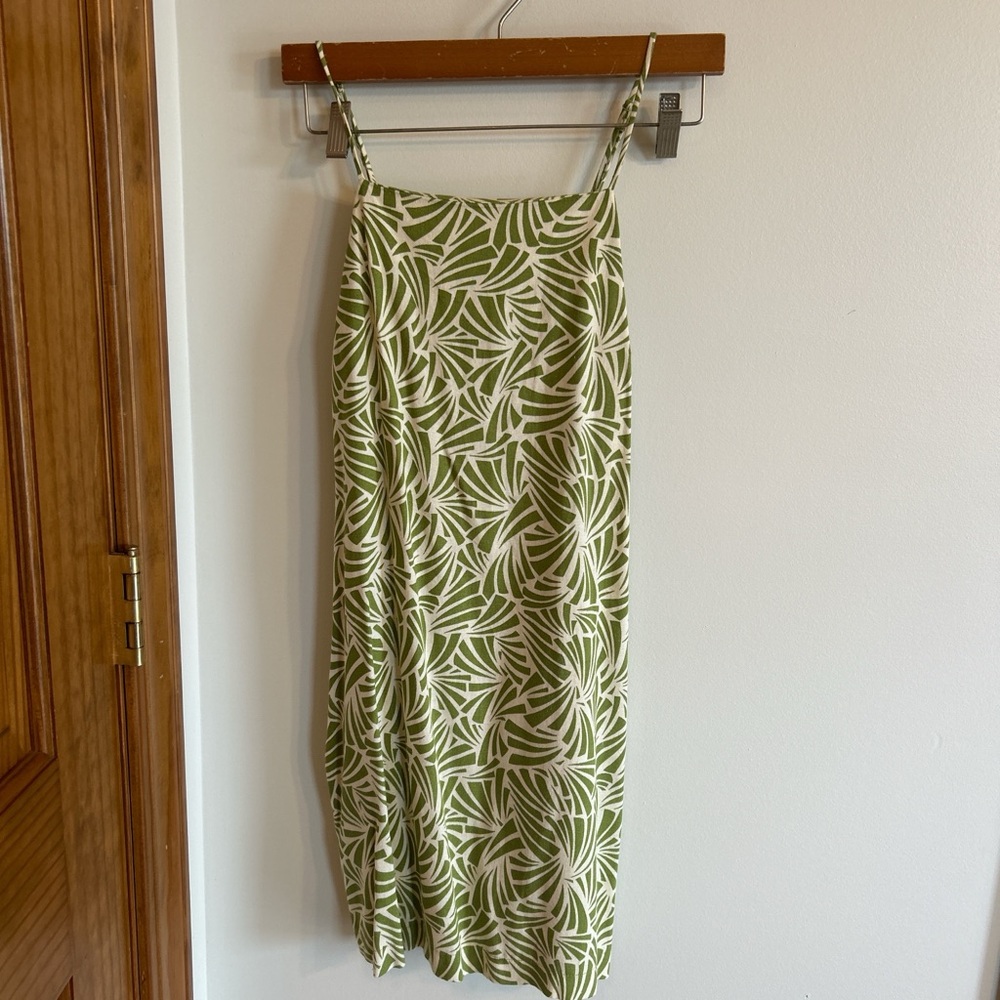 Monteau Green and White Leaf Print Maxi Skirt